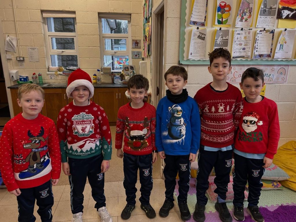 Christmas jumper day for the Toy show tonight 🤩🎄⭐️.