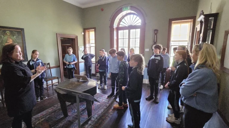 What a fantastic day on our school trip to St Enda&rsquo;s Park! 🚌🌳
We travelled on the Dublin Bus and enjoyed a fascinating history tour of the Pearse Museum. A huge thank you to our amazing tour guide, Shannon, who made the experience so engaging and enjoyable for everyone. ⭐
The children also visited the Nature Room, where they learned about and saw lots of different types of animals. They enjoyed reading all about them and taking part in a variety of creative art activities inspired by what they discovered. 🎨🦊
Afterwards, we had a lovely picnic outside in the sunshine before spending the afternoon playing football and badminton, exploring among the trees, and enjoying all that the park has to offer. ⚽🏸🌲
A wonderful day full of learning, creativity, nature, and fun memories! 💚 #OutdoorLearning #NatureExplorers #LearningThroughPlay