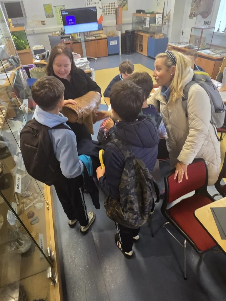 What a fantastic day on our school trip to St Enda&rsquo;s Park! 🚌🌳
We travelled on the Dublin Bus and enjoyed a fascinating history tour of the Pearse Museum. A huge thank you to our amazing tour guide, Shannon, who made the experience so engaging and enjoyable for everyone. ⭐
The children also visited the Nature Room, where they learned about and saw lots of different types of animals. They enjoyed reading all about them and taking part in a variety of creative art activities inspired by what they discovered. 🎨🦊
Afterwards, we had a lovely picnic outside in the sunshine before spending the afternoon playing football and badminton, exploring among the trees, and enjoying all that the park has to offer. ⚽🏸🌲
A wonderful day full of learning, creativity, nature, and fun memories! 💚 #OutdoorLearning #NatureExplorers #LearningThroughPlay