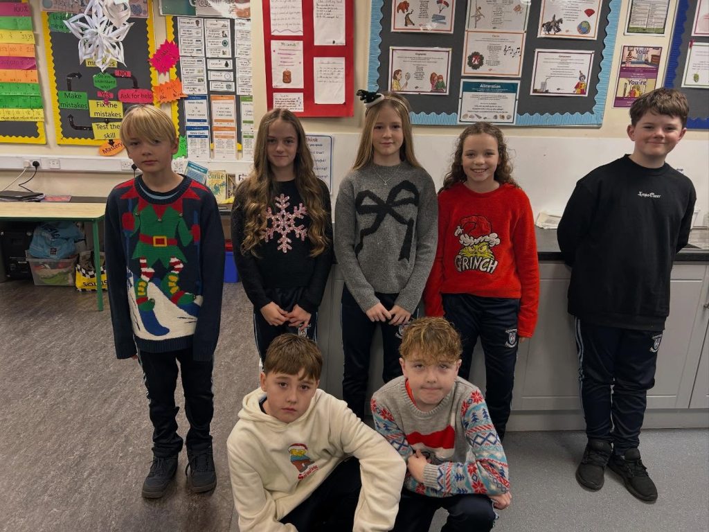 Christmas jumper day for the Toy show tonight 🤩🎄⭐️.