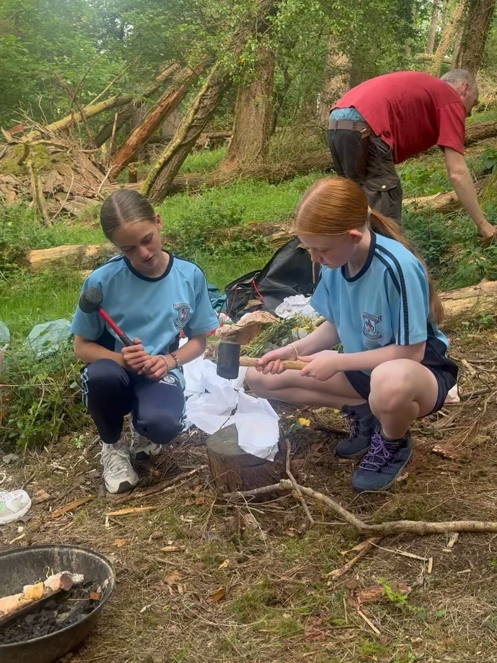 Another wonderful Forest Schools session today 🌿  The children made their own ladder and climbed trees, created beautiful natural prints using flowers, fabric and Japanese inspired art techniques, kept the campfire going, and worked together on their huts.  It was a brilliant day of creativity, teamwork, problem solving and learning outdoors.