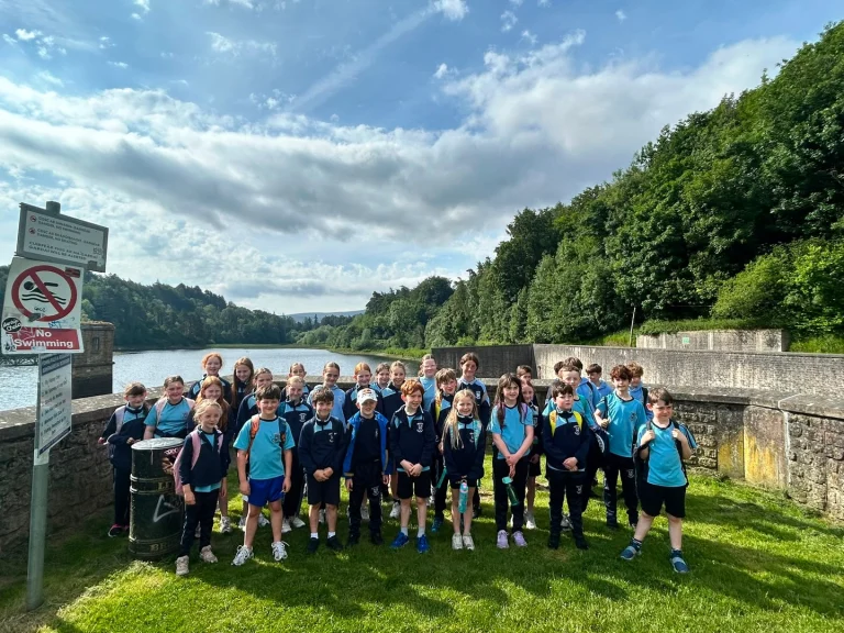 What a lovely morning we had for our Sponsored Walk!  The children were absolutely brilliant and walked at an incredible pace, chatting, laughing and enjoying the morning together. We finished up at @goughies_coffee for a very well earned lunch break, with the chickens providing great entertainment too!  A huge well done to all of the children. They took it all in their stride and made it look easy.  There is still time to sponsor us as we continue fundraising for our outdoor classroom.  https://www.idonate.ie/cause/glenasmolenationalschool  Thank you so much to everyone who has supported us so far. It really means so much to our school.